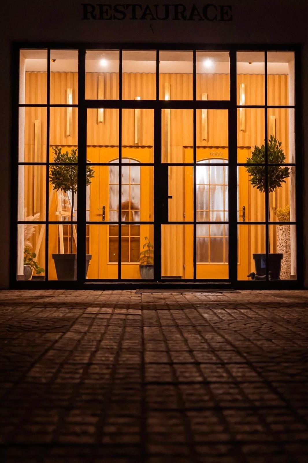 Golden Golem Hotel & Spa Praga Exterior foto